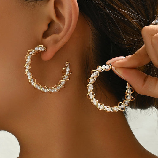 Elegant Gold And Pearl Hoop Earrings -  Stylish And Lightweight Women's Jewelry